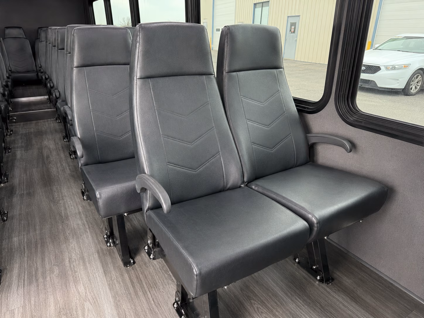 charter buses to kansas city chiefs and royals games from st joseph