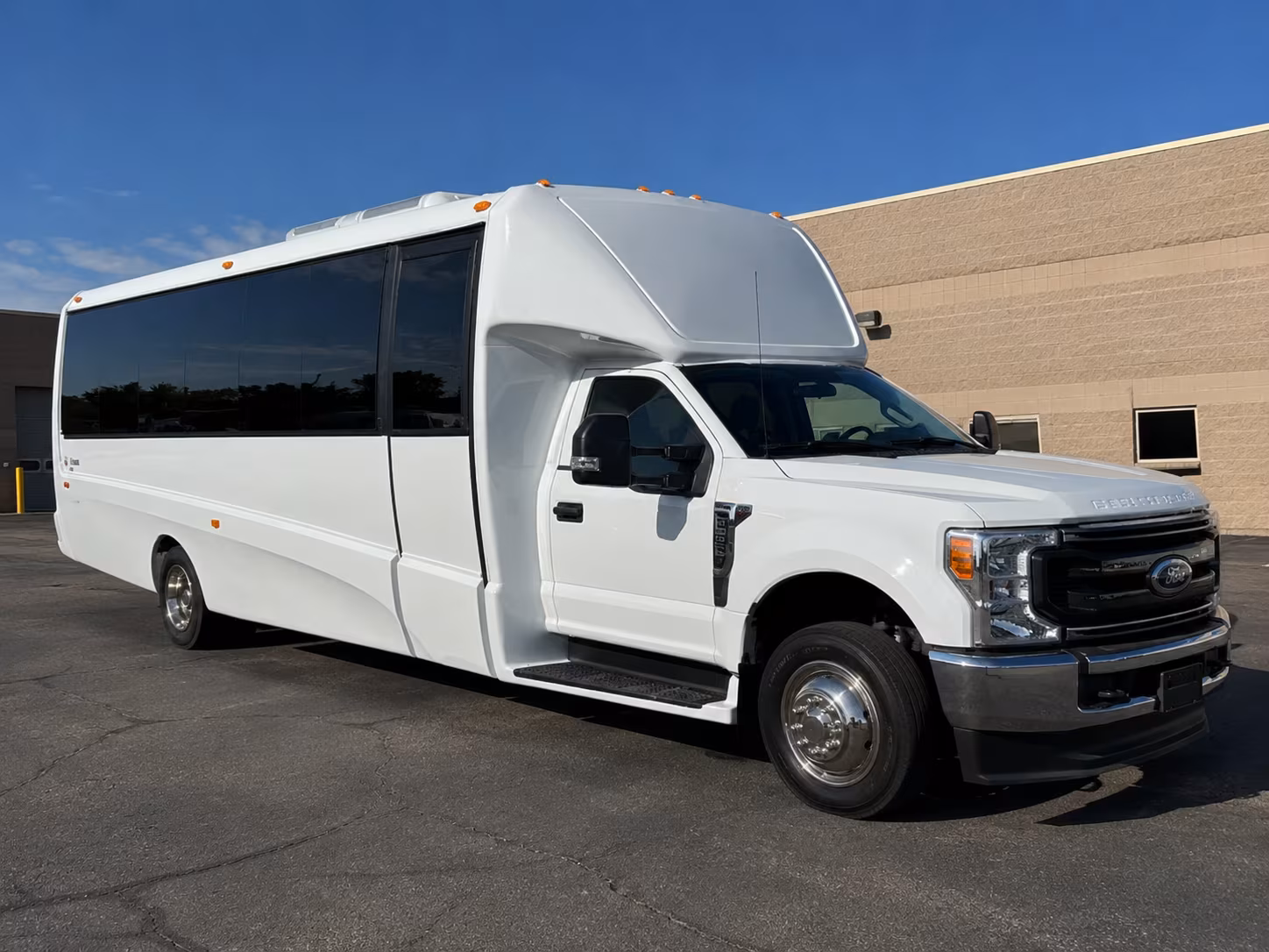 field trip buses to kansas city science and nature destinations