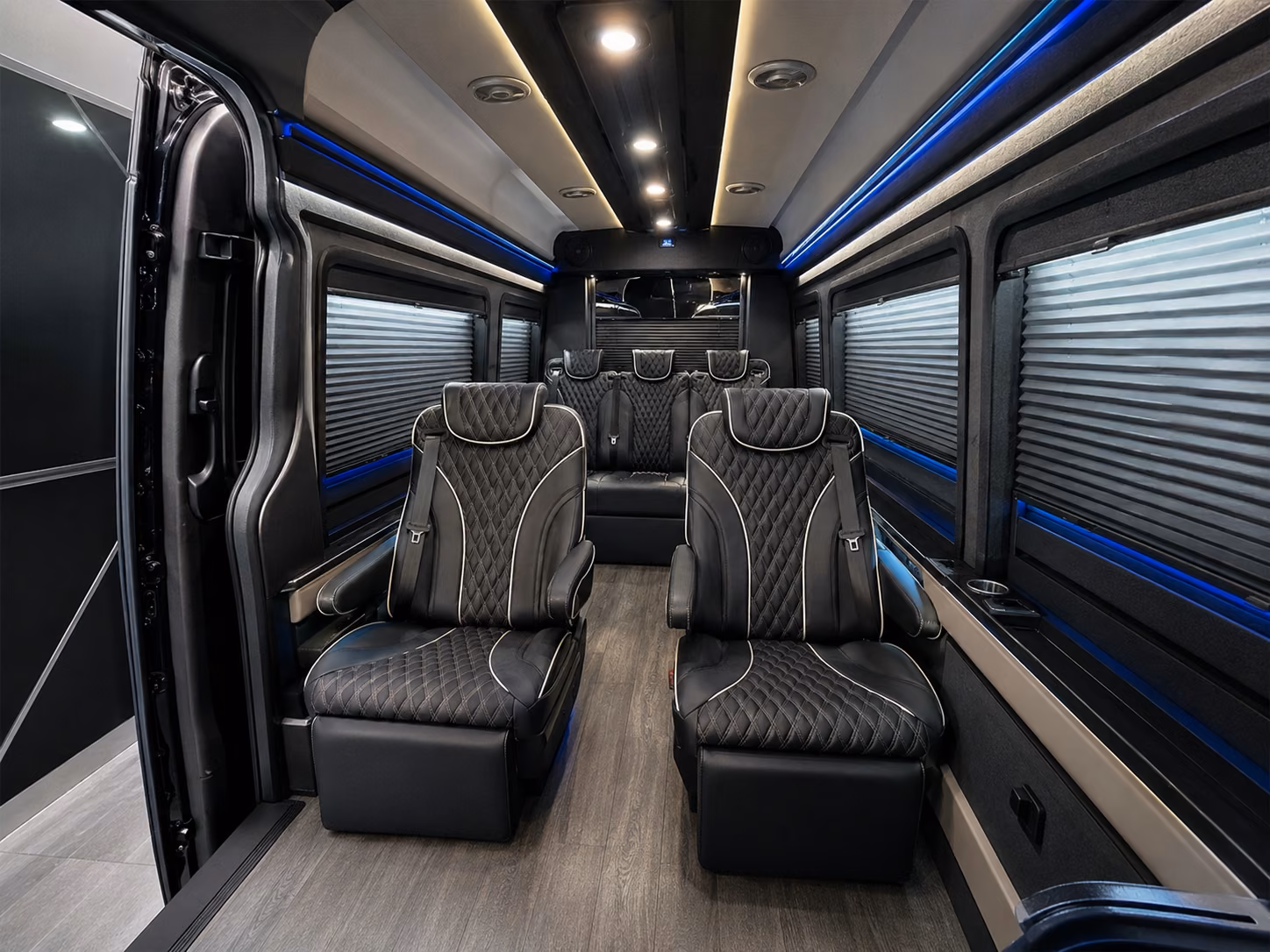 hotel and resort shuttle buses for airport arrivals in st joseph