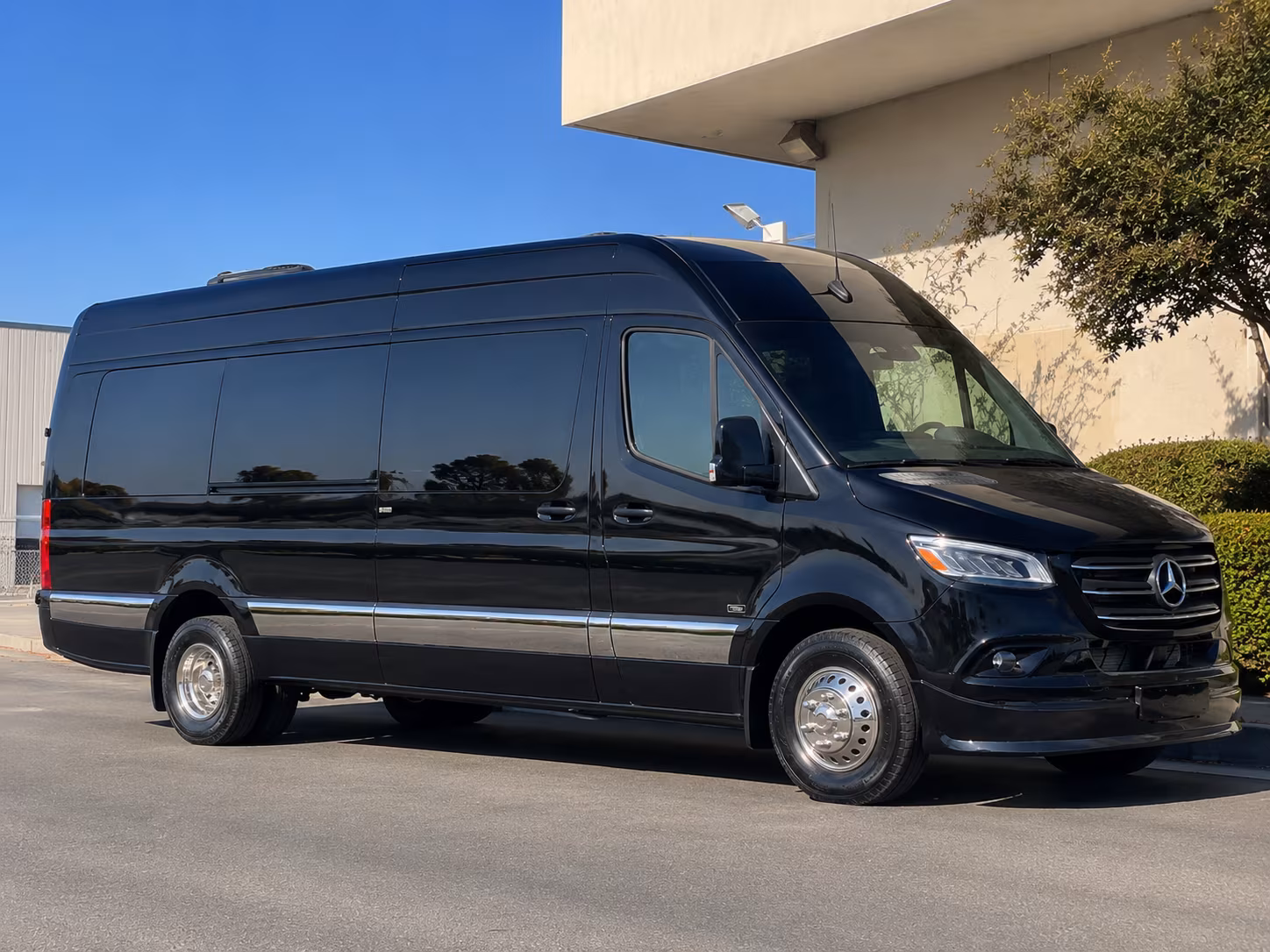 sprinter vans and shuttle buses for construction and job site groups in st joseph