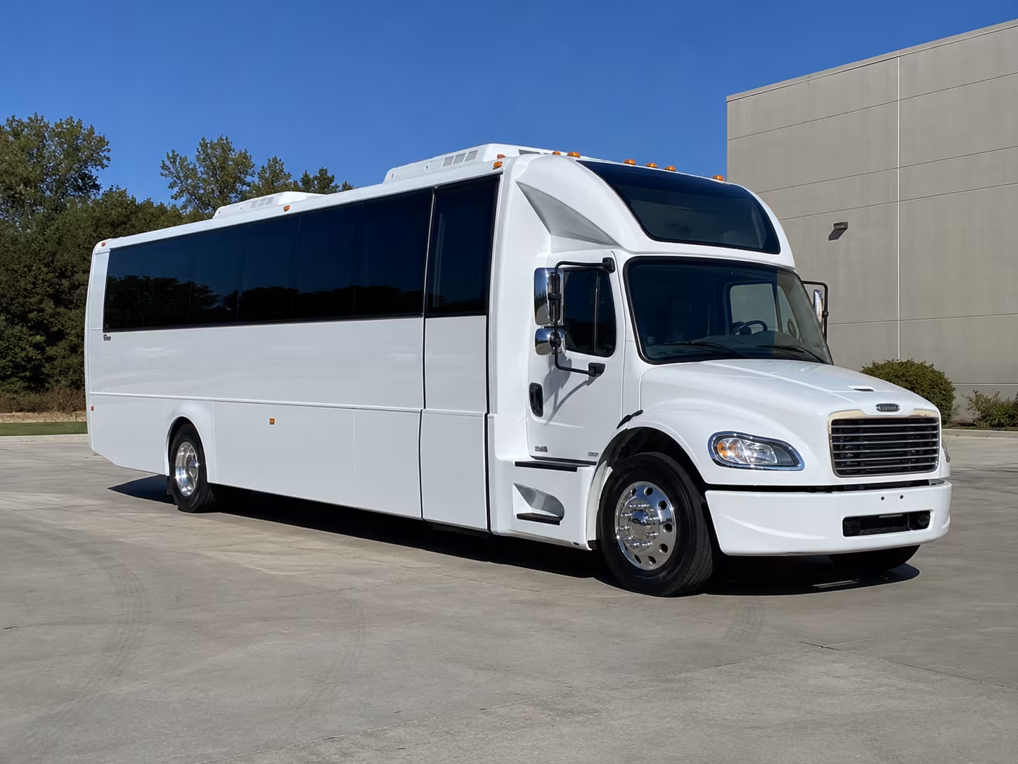 st joseph 28 passenger party bus